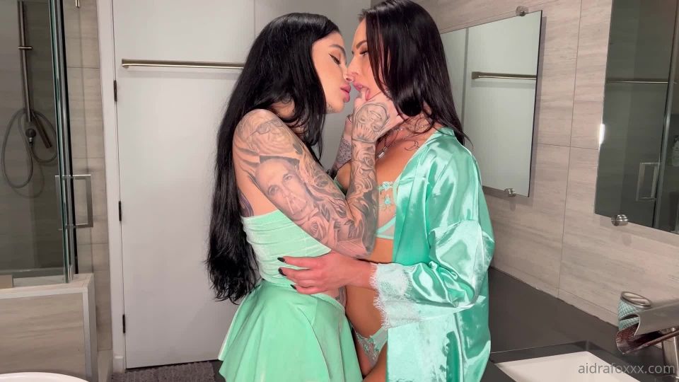 Aidra Fox, Leigh Raven - Lesbian Sex - 2023