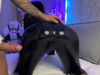 Delicious Foot Fetish In Latex Pants, Pussy Fucking And Cumshot On Feet 1080p-6