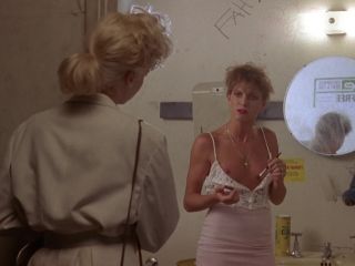 Sherilyn Fenn, Kristy McNichol – Two Moon Junction (1988) HD 1080p - (Celebrity porn)-2