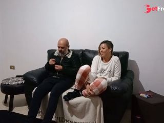 [GetFreeDays.com] Stepfather comes home and finds his stepdaughter on the couch and she seduces him until they have se Sex Clip July 2023-0