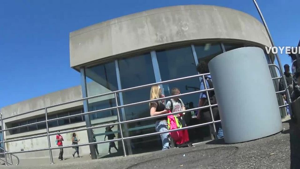 Popular blonde schoolgirl in sexy torn jeans