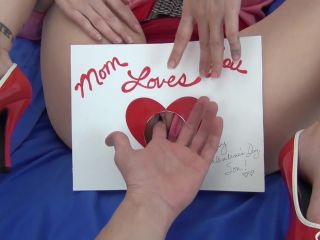 Mrs Mischief - Moms Homemade Valentine-6