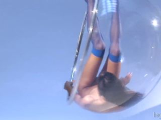 Video Dominika C Bubble Chair 1080p FullHD-7