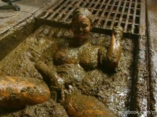 Wicked Betty In The Manure Channel - Slurry bath, Masturbate (HD)-9