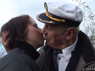 GrandpaFuckTeens The Captain Returns Chrissy Harris-0