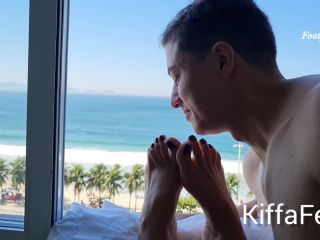 Goddess Kiffa – Copacabana Beach Public Foot worship and Footjob – Kiffa Feet Deusa Foot!-3