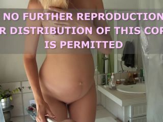 Pregnant-8 Month Girl Takes a Bath Masturbates-1