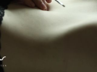 online porn clip 19 hardcore fuck hd videos Up Close Navel Tickle W Tiny Paintbrush, vip clips on muscle-1