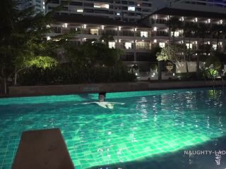 2018 12 19 Skinny dipping at night-2