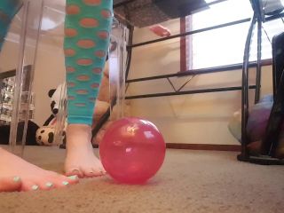 free video 31 free foot fetish feet porn | FrostyPrincess – Ball Roll | frostyprincess-4