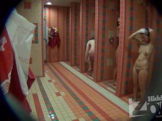 Hidden-zoneShowerRoom002-0