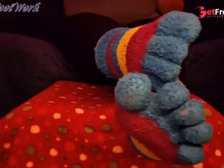 [GetFreeDays.com] Worship and Fuck My Big Feet In My Thick Colorful Fuzzy Winter Toe Socks - Give Me A Big Load Of Cum Adult Video January 2023-3