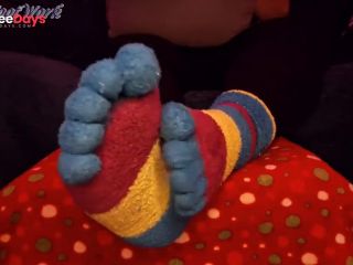 [GetFreeDays.com] Worship and Fuck My Big Feet In My Thick Colorful Fuzzy Winter Toe Socks - Give Me A Big Load Of Cum Adult Video January 2023-5