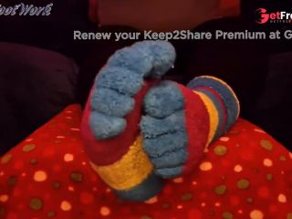 [GetFreeDays.com] Worship and Fuck My Big Feet In My Thick Colorful Fuzzy Winter Toe Socks - Give Me A Big Load Of Cum Adult Video January 2023-6