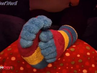 [GetFreeDays.com] Worship and Fuck My Big Feet In My Thick Colorful Fuzzy Winter Toe Socks - Give Me A Big Load Of Cum Adult Video January 2023-9