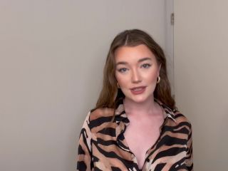 Olivia Keane Oliviakeane - its my first day at my job and ive already been reprimanded by my perverted boss 27-09-2021-1