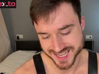 [GetFreeDays.com] onlymaxdennison Gay POV bondage latex handjob Adult Clip April 2023-9