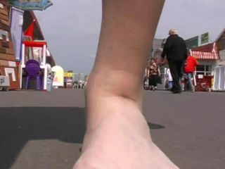 Bare Feet In The City Video - Asya 2005-07-02-9