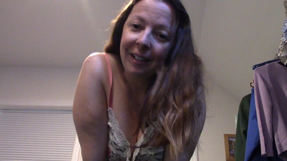 MelanieSweets Giantess using her tiny man as a dildo - Solo masturbation