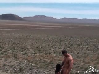 Muscle Girl Fucked by Muscle Guy in desert ** muscle -1