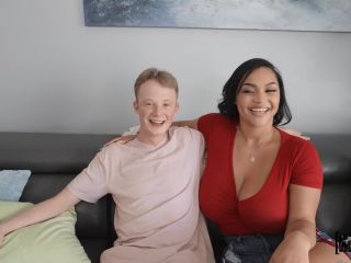 Lolly Dames & Ashlyn Peaks - Don'T Break Jimmy - FullHD 1080-0