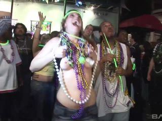 Clarice Has A Good Time At Mardi Gras amateur -0