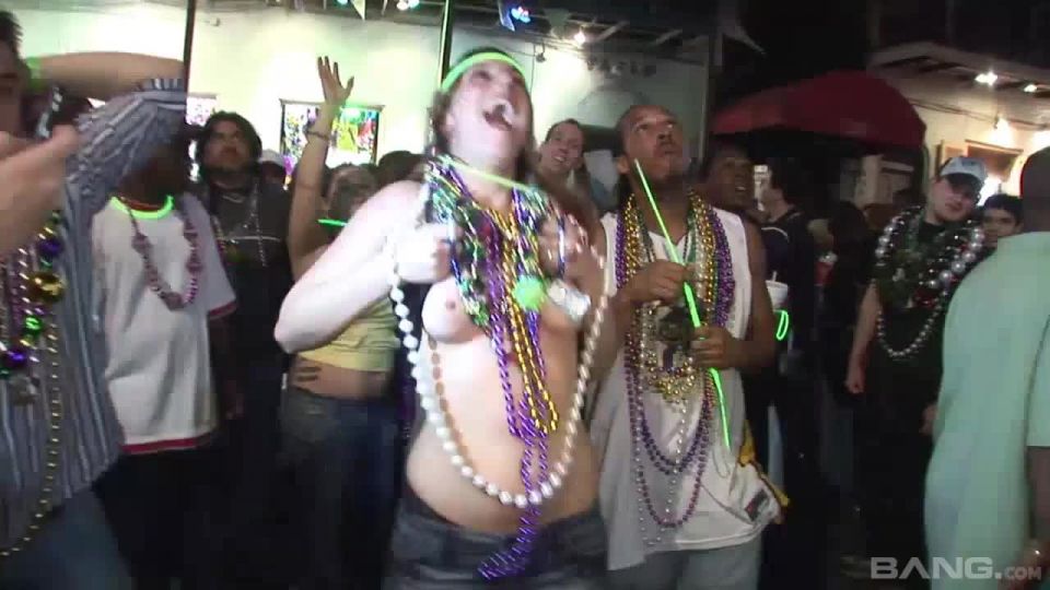 Clarice Has A Good Time At Mardi Gras amateur 