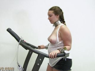 Hucows.com- Vina on the treadmill-2