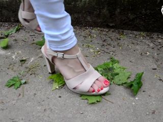 High Heeled Sandals At Park (Foot Teasing, Crushing With Heels, Close U-1