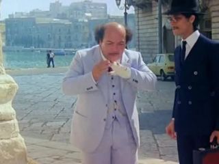 La moglie in bianco… l’amante al pepe (1981)!!!-8