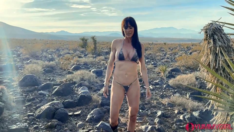 Sofie Marie XXX 24 05 17 Bikini Blowjob In The Desert 1080p MP4 - WRB - Blowjob