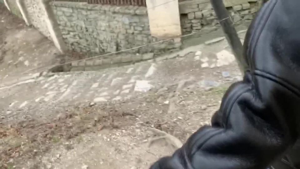 Extreme Blowjob Nearby Historic Castle  We Almost Got Caught Huge Cumshot 720p