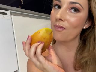 Scarlett Morgan Scarlettmorgan - there is an extra special treat in your inbox want to see me destroy this mango in the s 29-02-2020-1