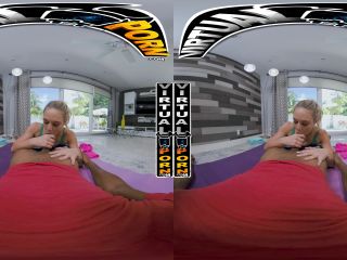 Kelsey Kane - Yoga Woman Gets Horny - VirtualPorn, BangBros (UltraHD 4K 2024) New Porn-3