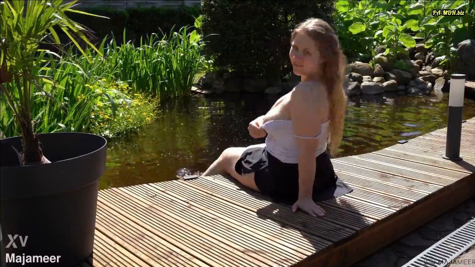 My Dirty Hobby: Maja - Meer - Drau?en in der Sonne masturbiert mit SQUIRT - Mdh