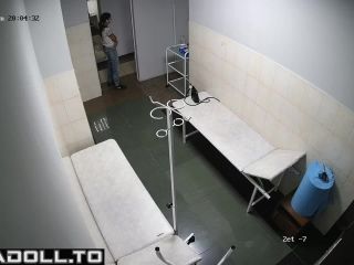 [metadoll.to] Nurse stairs at patients dick giving him injection porn video leaks-0