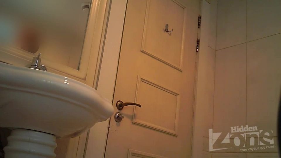  voyeur | Hidden Zone WC - hz Wc2982 | voyeur