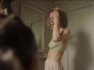 Liv Lisa Fries, Leonie Benesch - Babylon Berlin s02e01 (2017) HD 1080p!!!-9