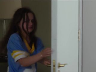 Joey King - The Kissing Booth (2018) HD 1080p - (Celebrity porn)-4