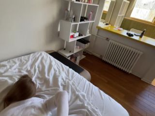 [Amateur] She got pussy fucked hard for watching tiktok-2