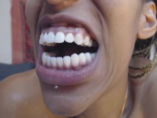 GoldenLace My big toothy gob - Ebony-0