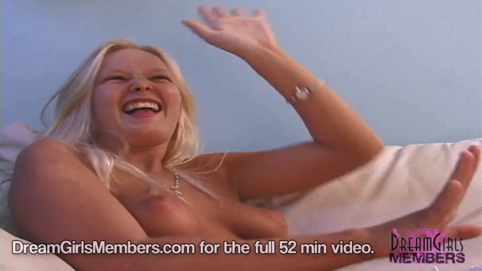 Fit Tanned Blonde In Hot Casting Video