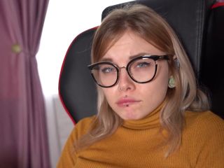 Horny Cute Student Dreams Of A Big Dick In Her Wet Pussy Instead Of Homework 1080p-2