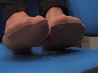 online porn clip 17 Noemis World - Dominant blonde showing her nyloned feet | footworship | blonde porn foot fetish xnxx-6