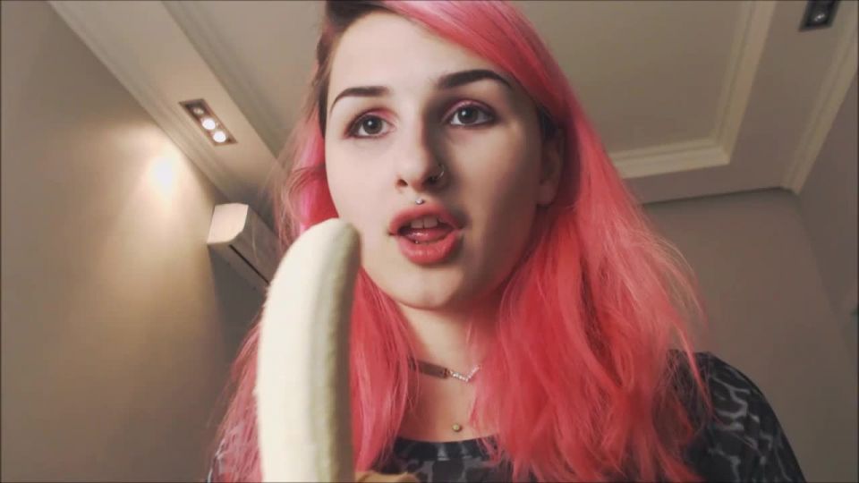 M@nyV1ds - MarySweeeet - TEASING WITH BANANA 6