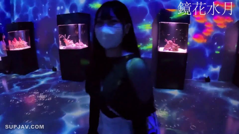 First aquarium date with 18-year-old black-haired beauty Shiori-chan! - FullHD1080p