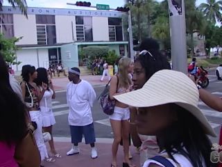 Randoms Topless On South Beach Today - College girls-6