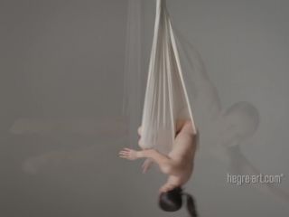 {hegre-art.com Nude Anti Gravity Yoga (mp4, 1080p, 144.55-6