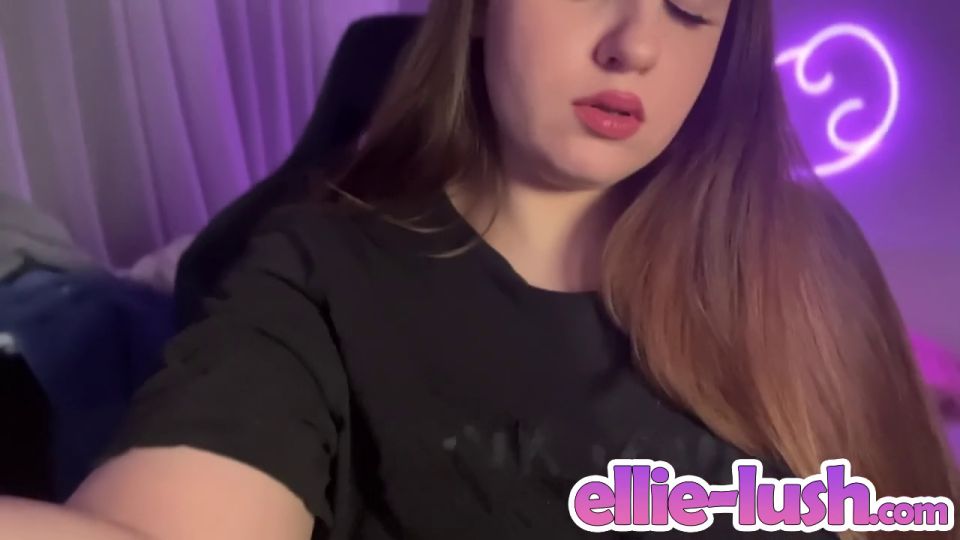 BIGGEST TITS GAMER GIRL FUCKS HARD