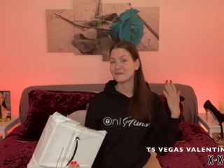  tsvegasvalentine  Tsvegasvalentine Unboxing Blue Heels  All Sex-2